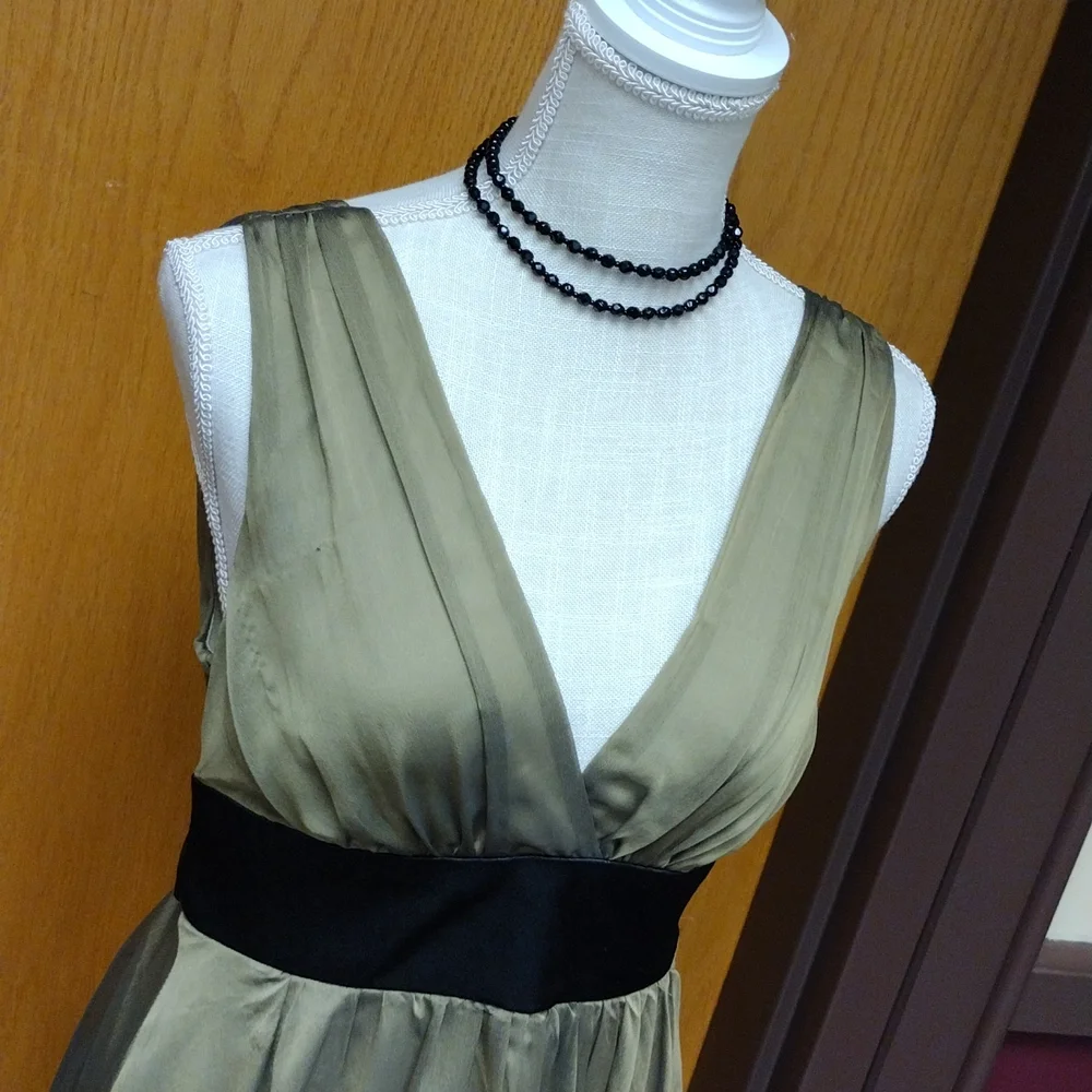 Olive 🫒 Chiffon Dress w/Black Sash SZ M Ladies - Picture 3 of 13